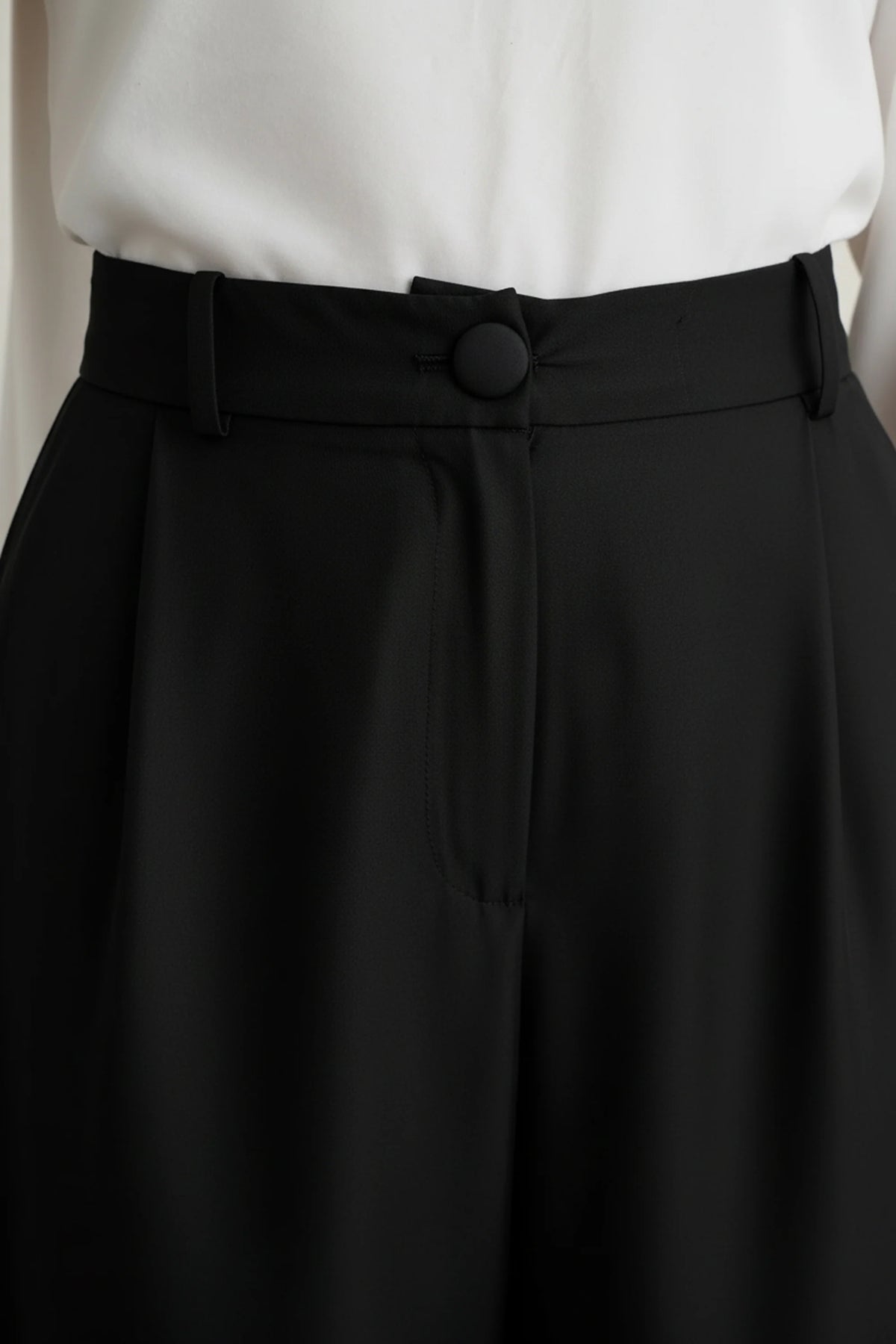 Solara Silk Pleated Wide Leg Trouser