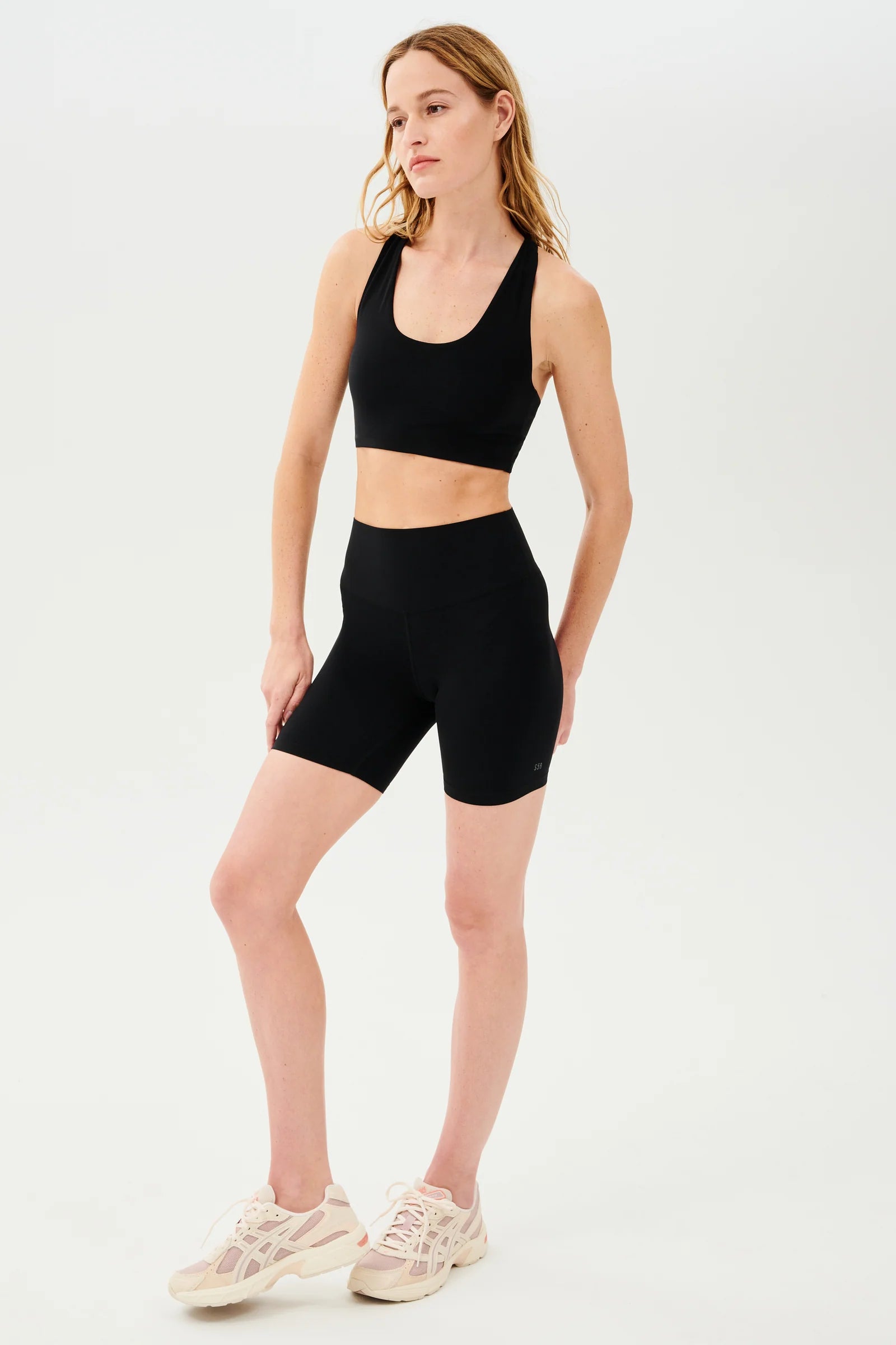 Airweight High Waist Short | Black