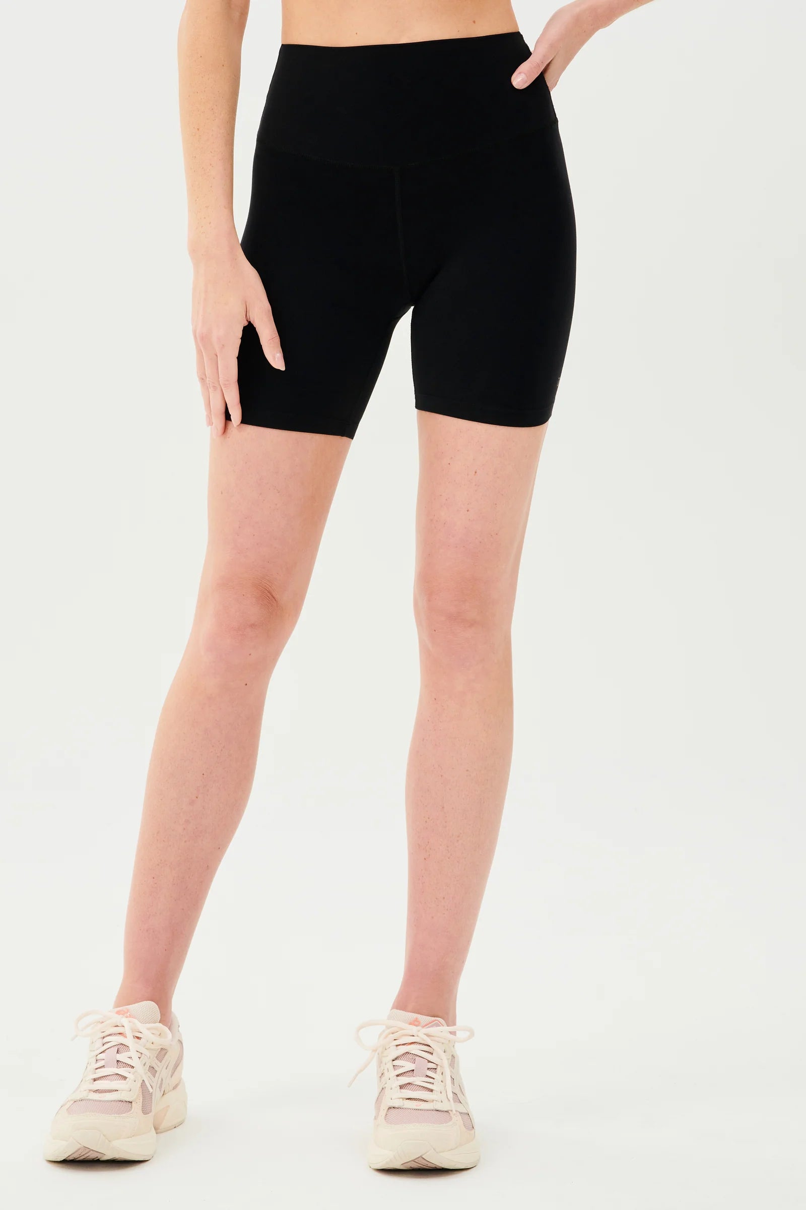 Airweight High Waist Short | Black
