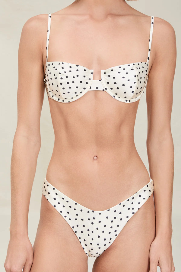 Devon Windsor Larissa Bottom