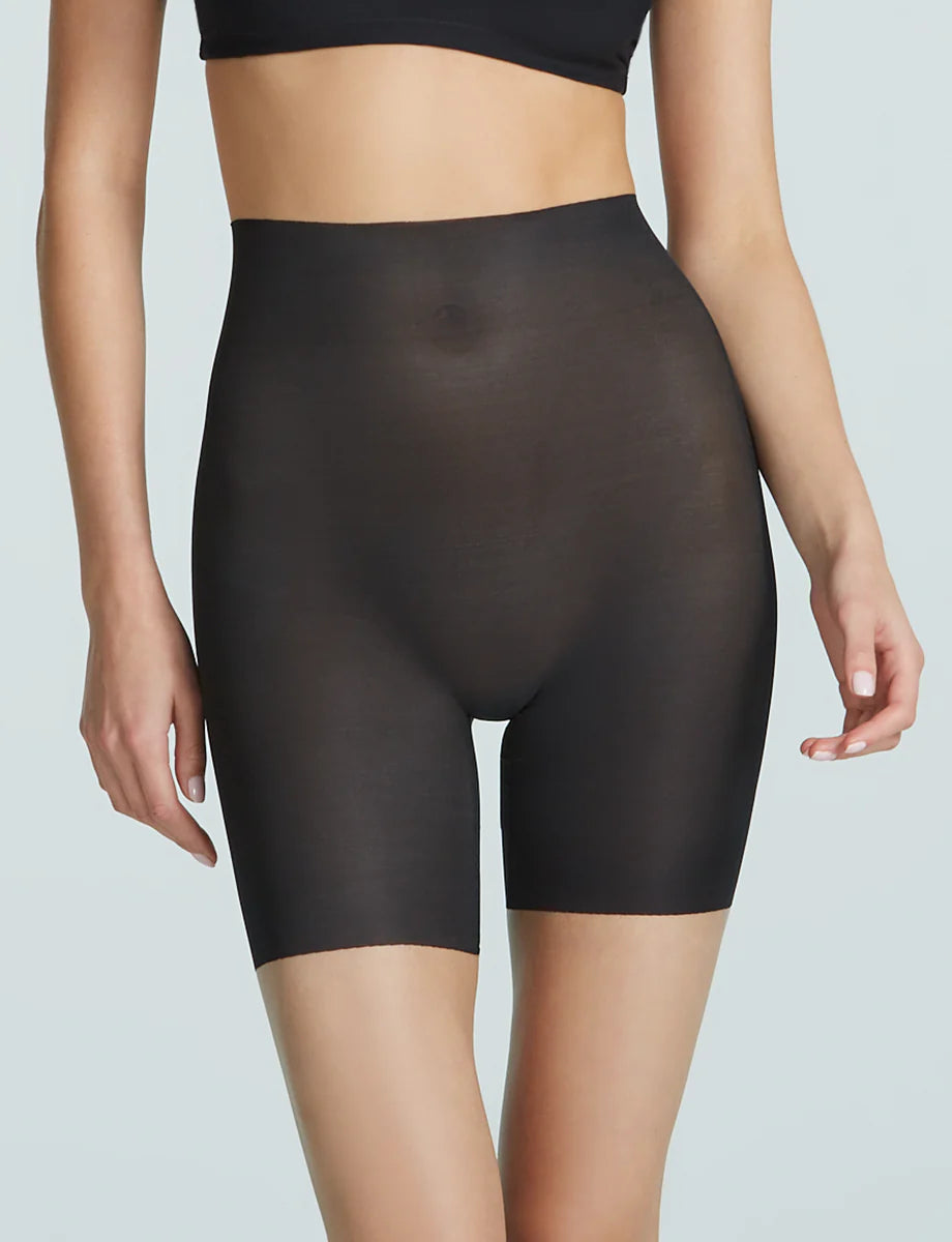 Featherlight Control Short | Black