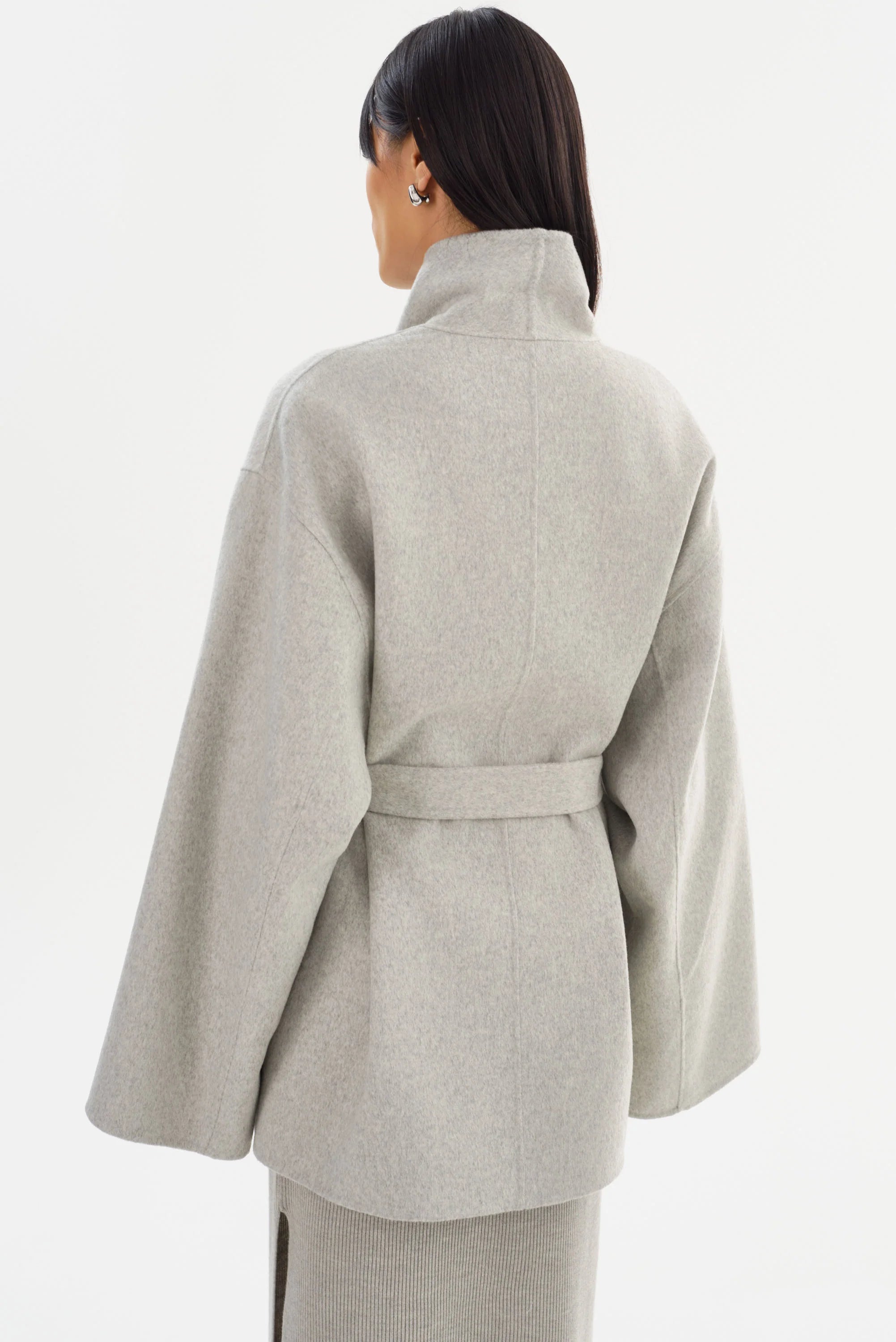 Bobbi Mekia | Light Grey