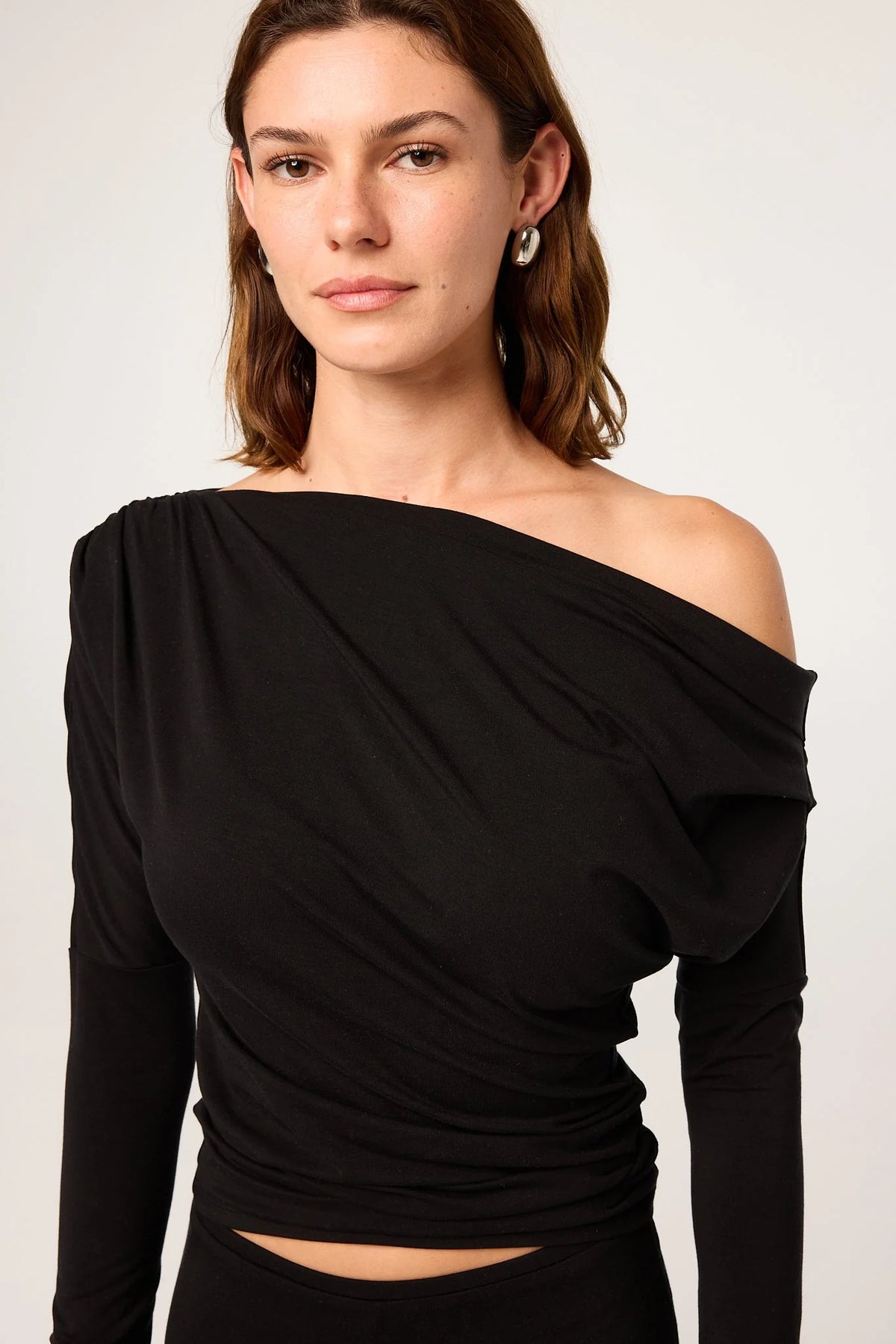 Jana Long Sleeve Draped Top | Black