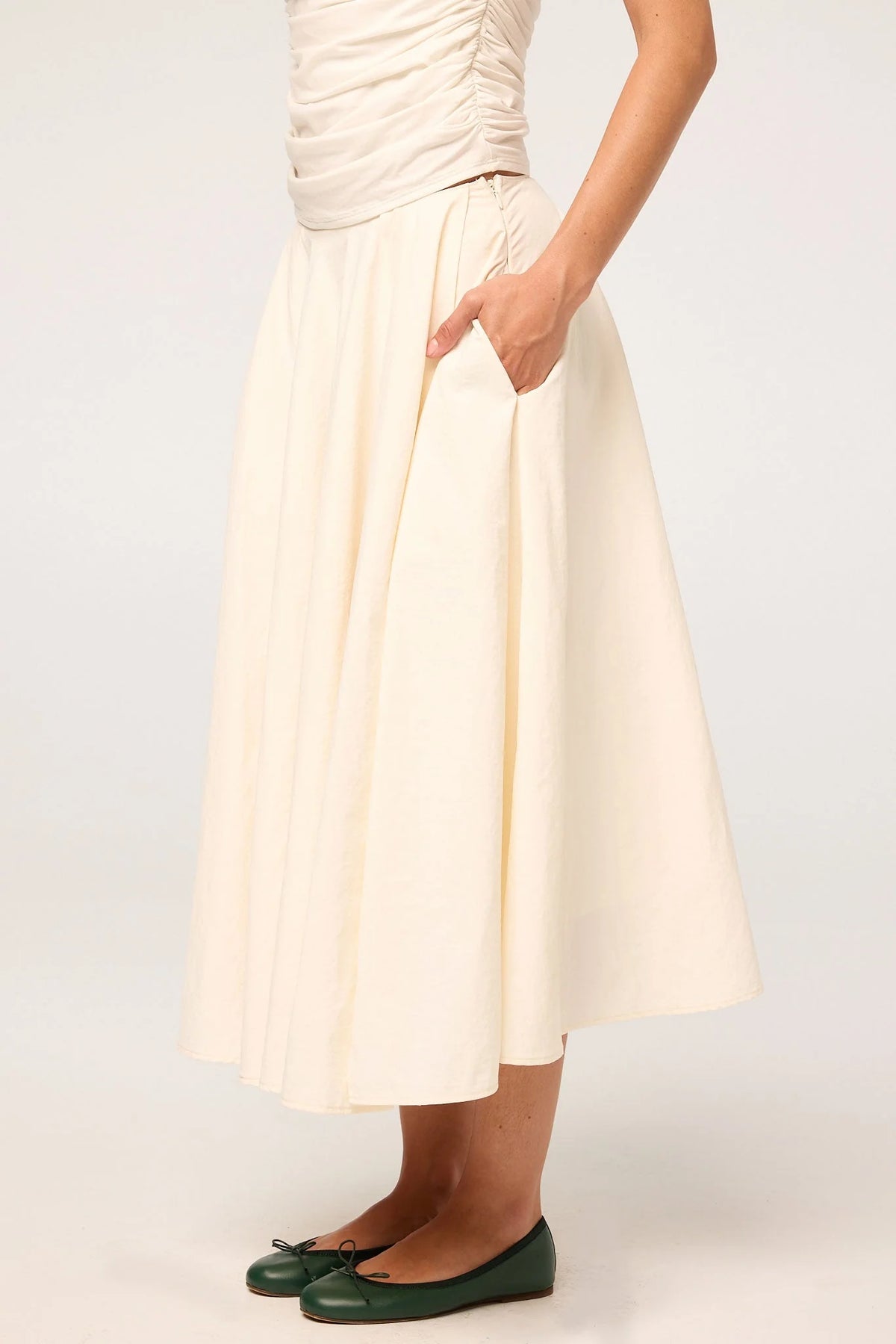 Ritsu A-Line Slit Midi Skirt | Off-White