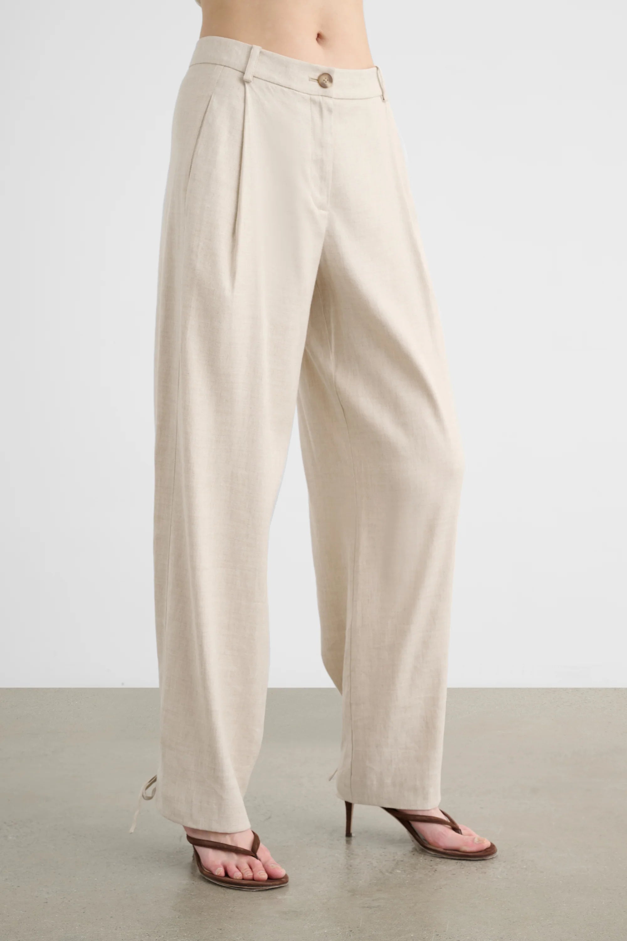 Elowen Pleated Pant | Desert