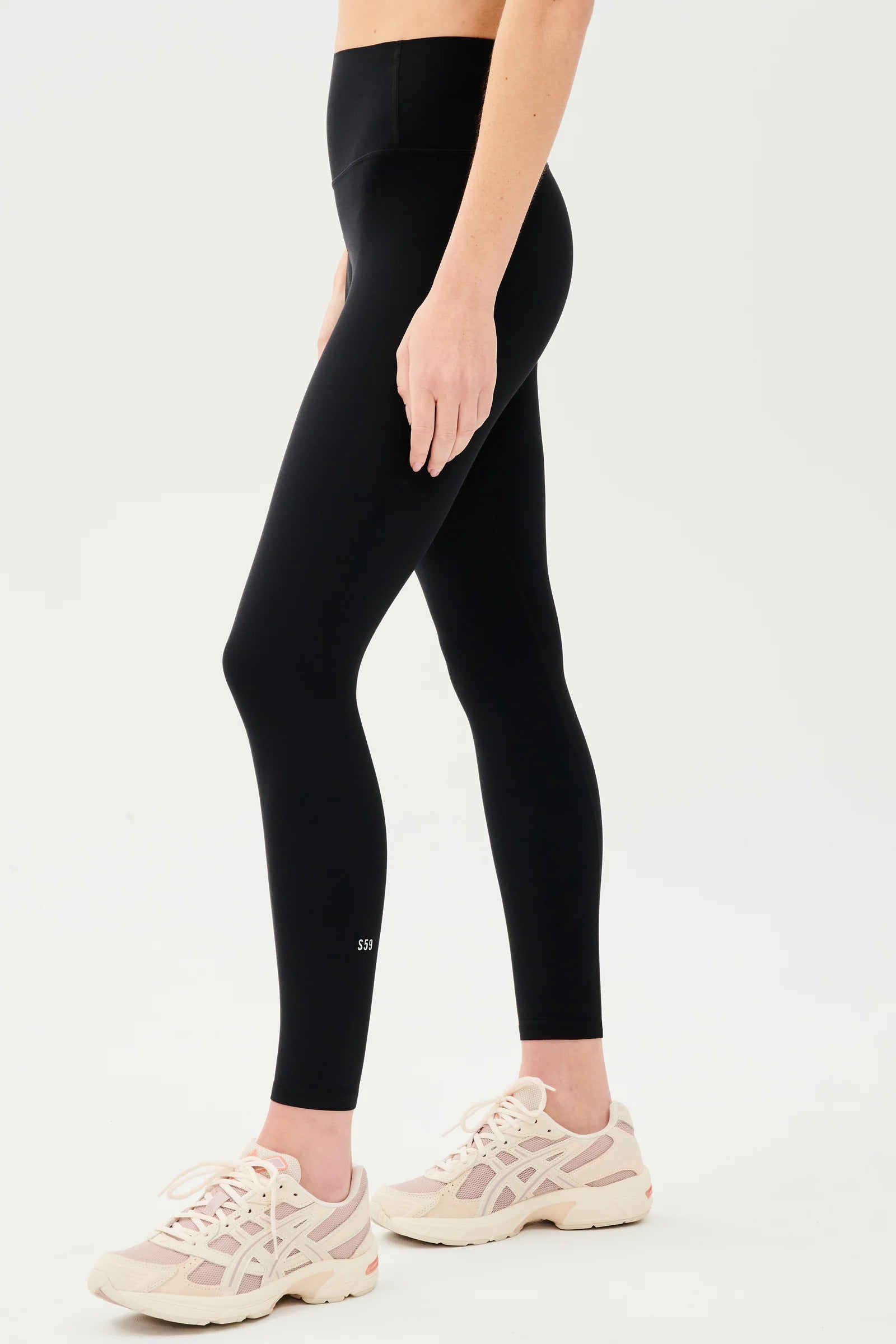 Airweight High Waist Legging 28" | Black