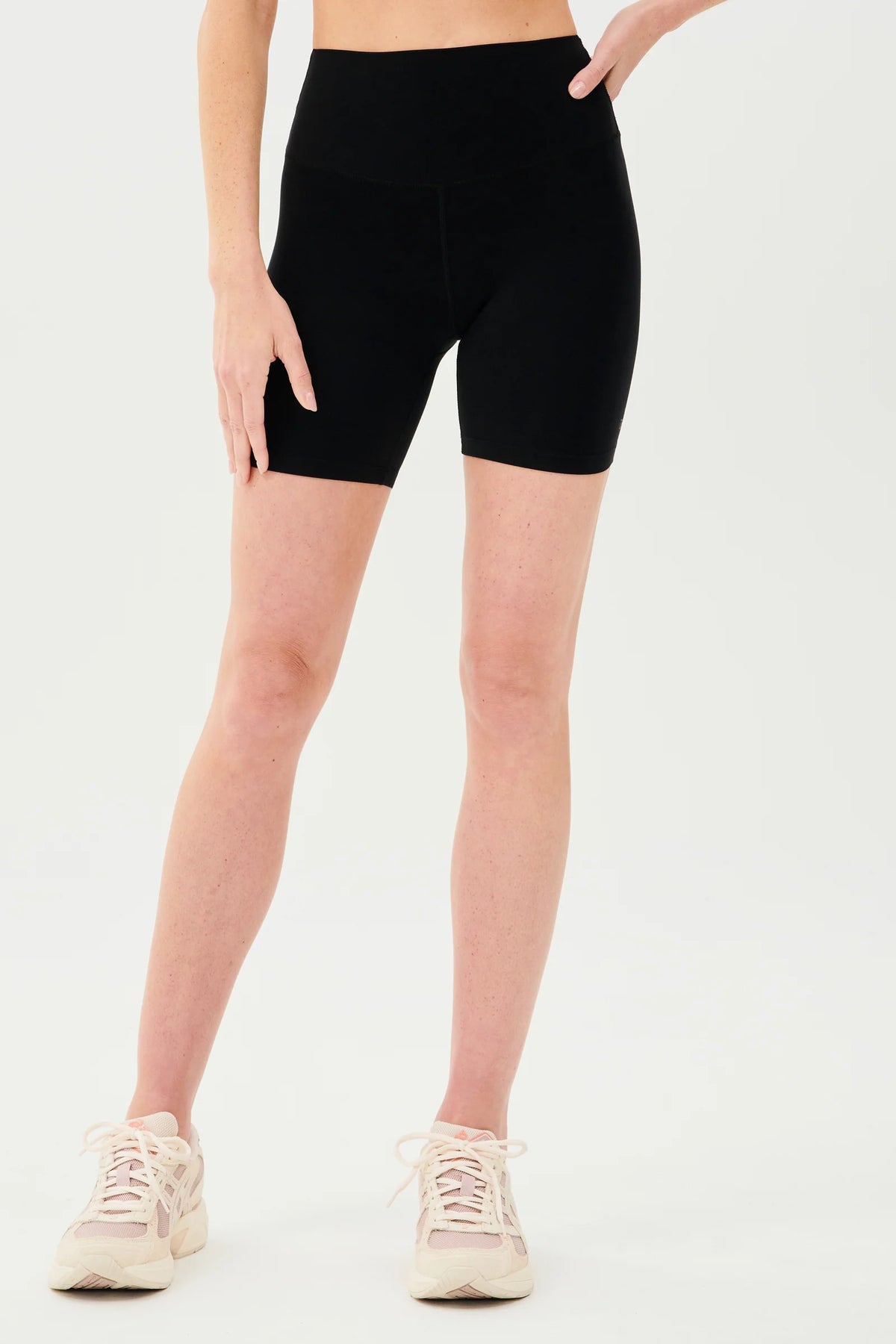 Airweight High Waist Short | Black