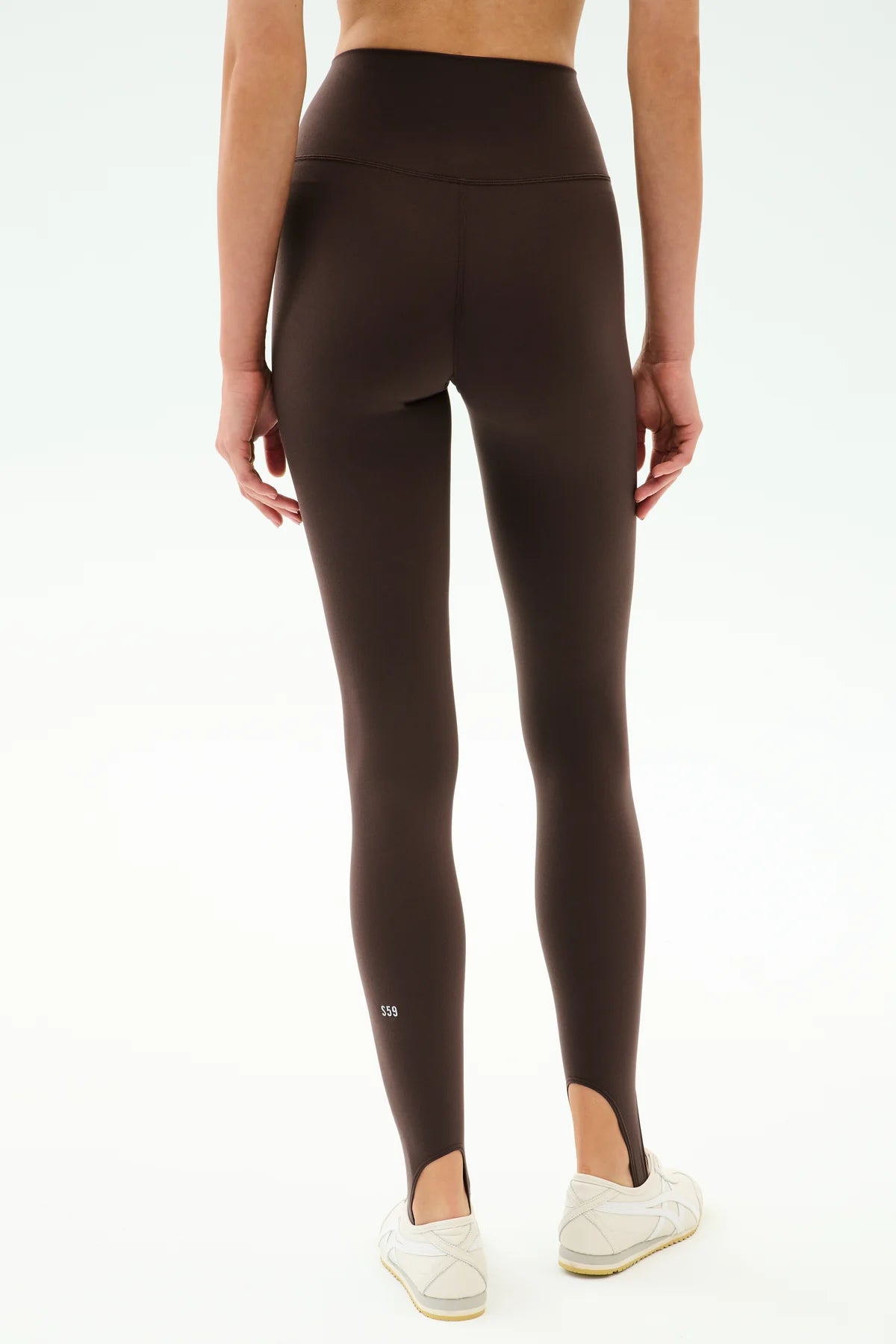 River High Waist Airweight Stirrup | Dark Chocolate
