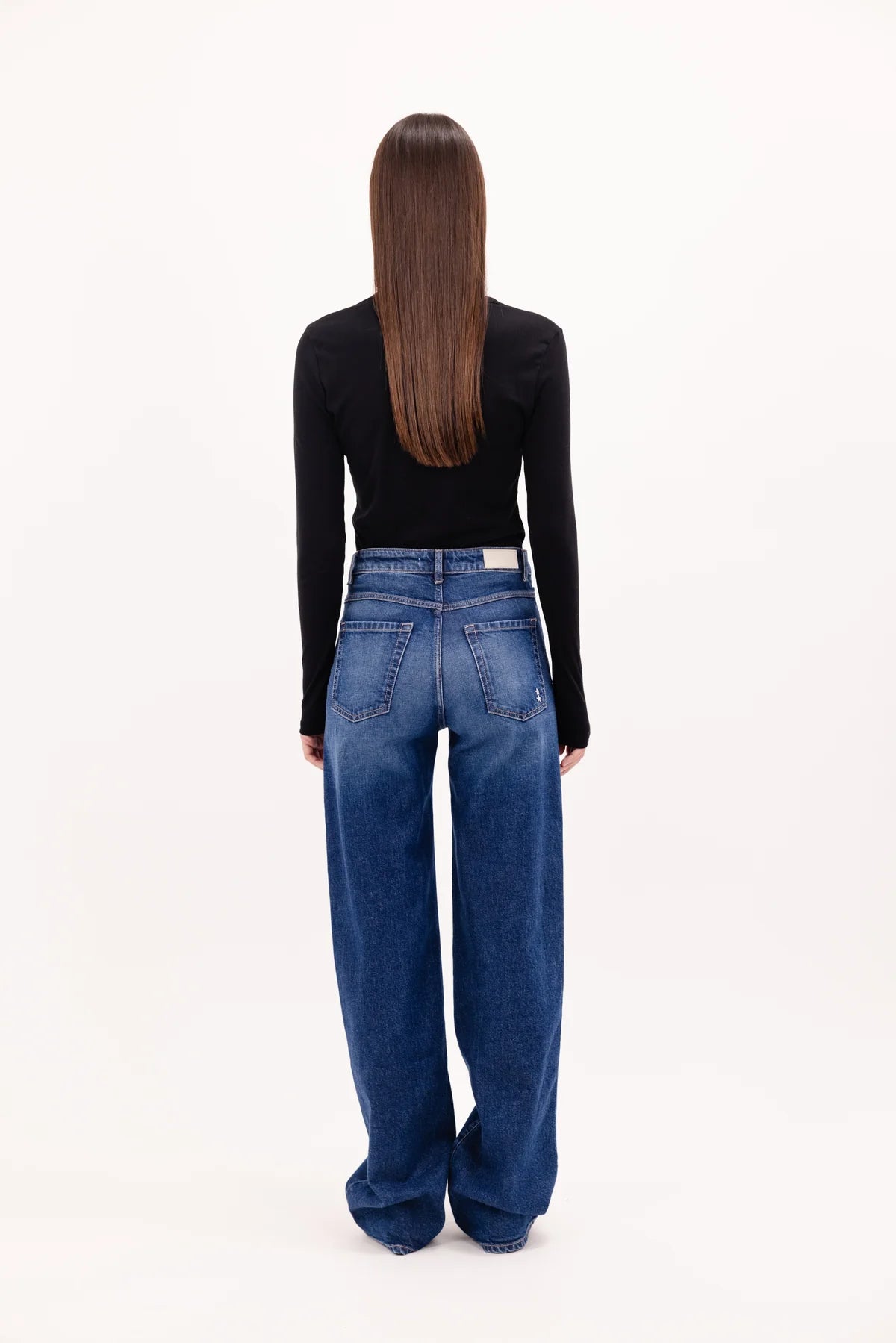 Joia | High-Rise Mom Jeans