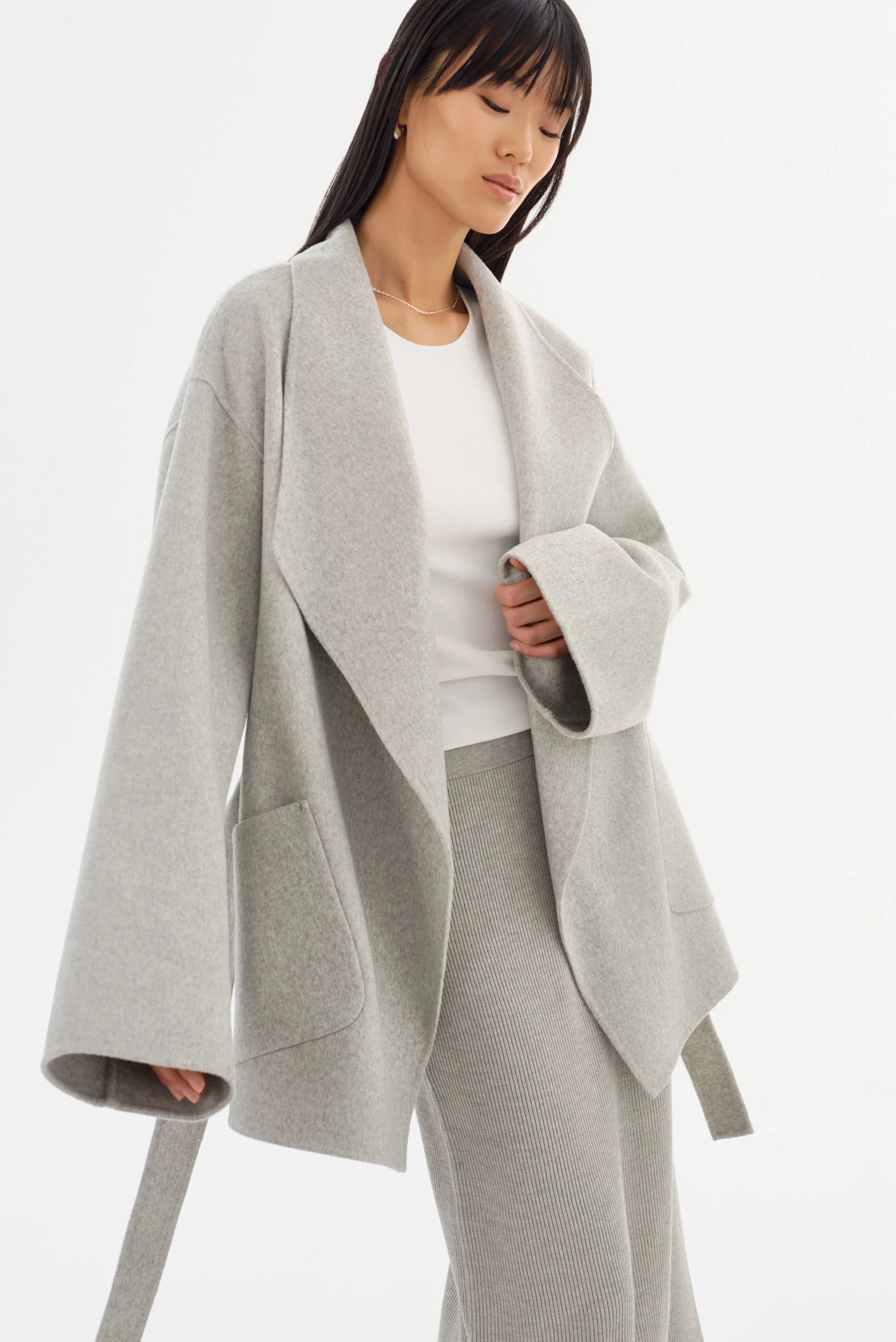 Bobbi Mekia | Light Grey