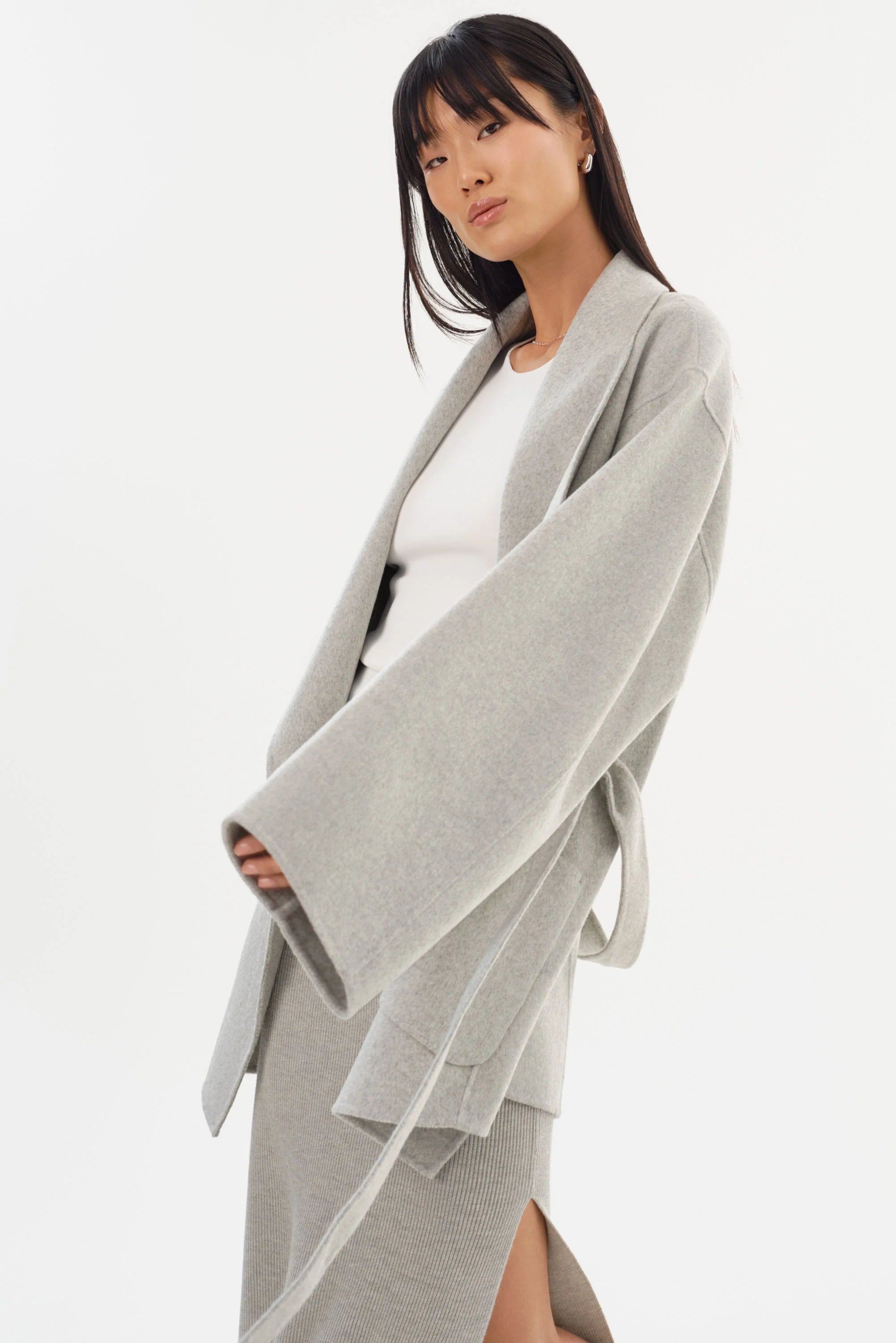 Bobbi Mekia | Light Grey