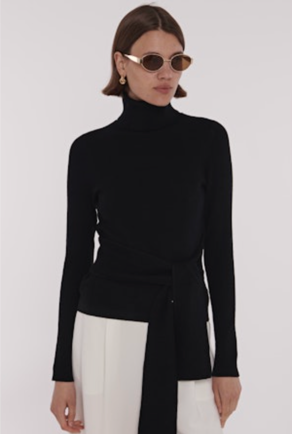 Toccin Brielle Tie Front Turtleneck | Black