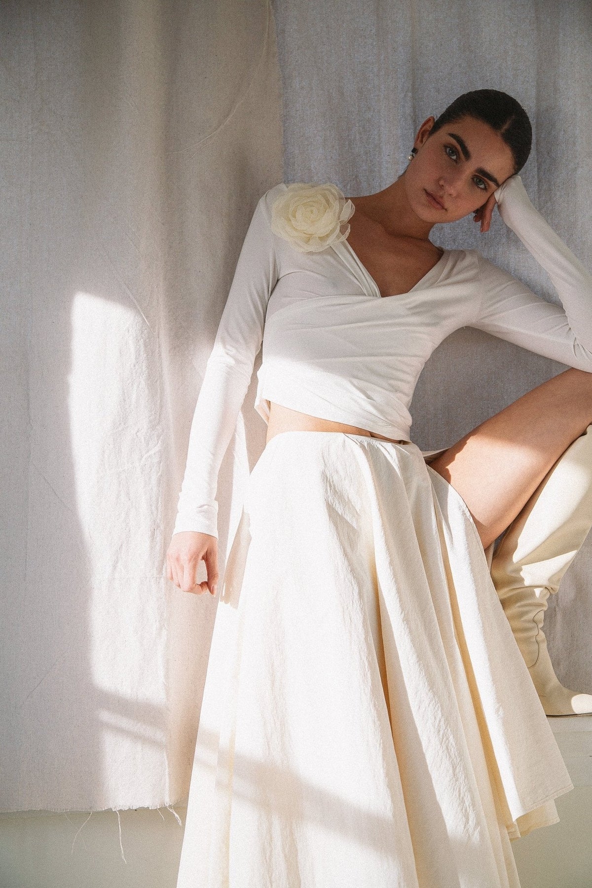 Ritsu A-Line Slit Midi Skirt | Off-White